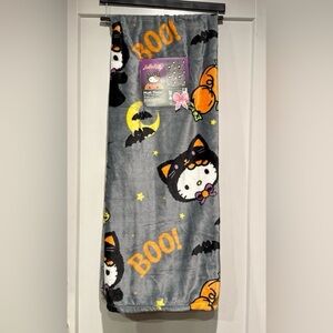 Hello Kitty Halloween blanket